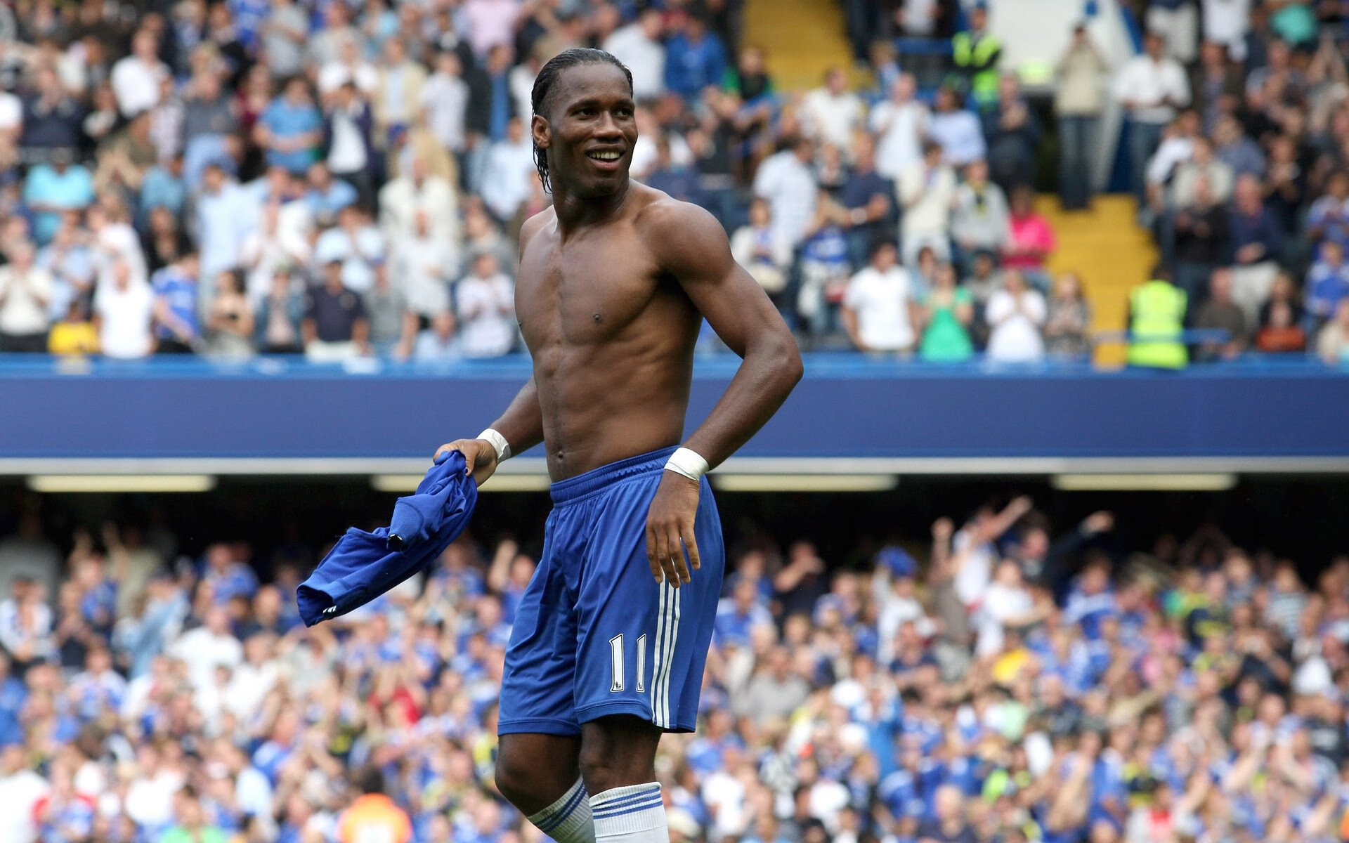 德甲球队在赛后评估中引入语义反馈量表提升反馈质量